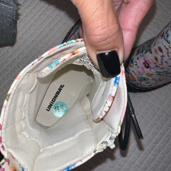 Unionbay boots size 8.5 - Picture 4 of 7